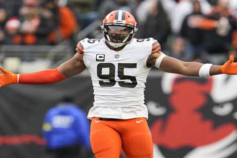 Who is Myles Garrett? Meet the Rams’ new star defensive end