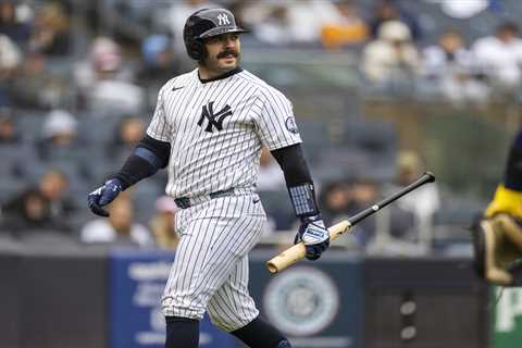 Austin Wells’ burden is overwhelming him — where the Yankees could look for a righty partner