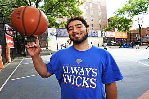The Cage, legendary NYC basketball mecca, is overrun with Knicks Fever