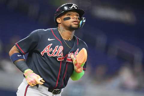 MLB Power Rankings, Award Tracker: Braves, Dodgers pulling away at top
