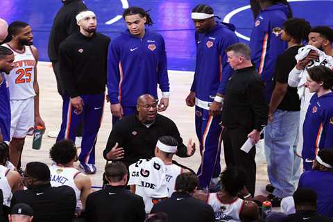 The Mike Brown decision that backfired in Knicks’ Game 3 loss to Spurs