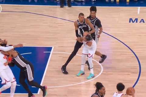 Knicks’ Jose Alvarado warns Victor Wembanyama after Jalen Brunson cheap shot: ‘That’ll be the last..