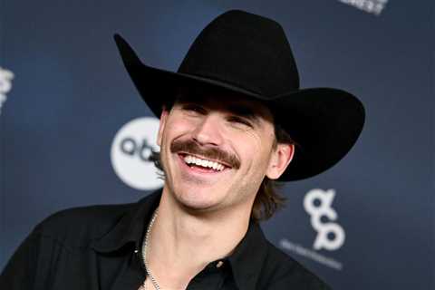 Tucker Wetmore Signs With Sandbox Entertainment for Management