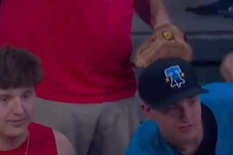 Phillies fan caught throwing back fake Mets home run ball: ‘Shame on you’