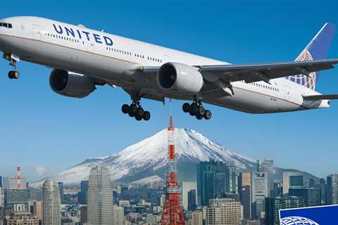 United Airlines Passenger Goes Nuts On Flight Crew as Plane Gets Diverted: Video
