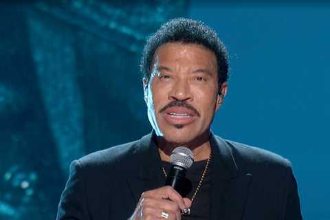 Lionel Richie Postpones Next 2 Concerts After Health Scare During Minnesota Show