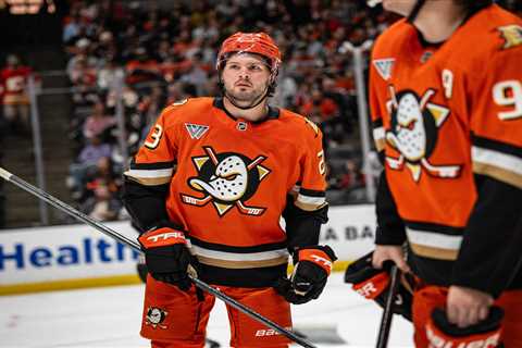 Anaheim Ducks make shocking trade during the NHL Draft