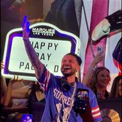Pauly D Celebrates 46th Birthday With Wild Las Vegas Club Party