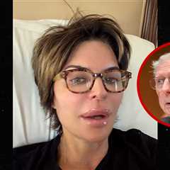 Lisa Rinna Says Mitch McConnell Is Being Kept Alive Like 'Weekend At Bernie's'