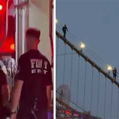 Distressed Woman Saved By NYPD Officers After Climbing Brooklyn Bridge