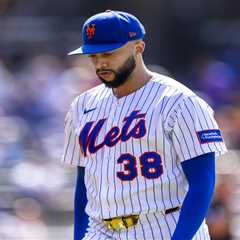 Francisco Lindor’s error costs Mets in disastrous ninth as Red Sox rally to complete sweep