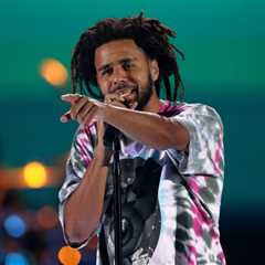 J. Cole Shouts Out Couple for Getting Engaged During ‘Life Sentence’ at His Show