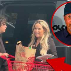 Phil Mickelson's Wife Removes Wedding Ring Amid Misconduct Claims