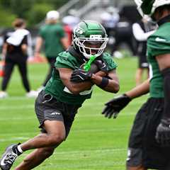 Aaron Glenn’s temper boils over in first Jets practice of training camp
