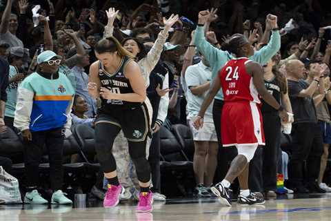 Sabrina Ionescu snaps out of season-long funk in Liberty’s Commissioner Cup title win