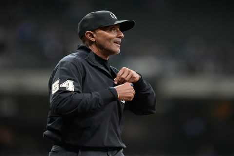 Controversial umpire C.B. Bucknor taking buyout to retire after 2026 MLB season