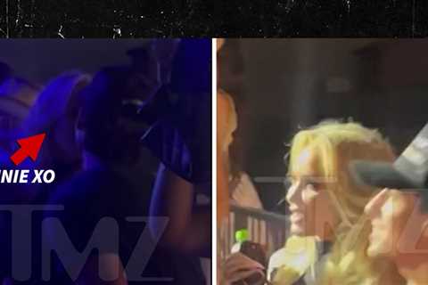 Bunnie XO Making Out With Reality Star in Jelly Roll's Nashville Bar, on Video