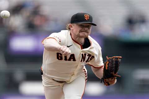 Logan Webb lashes out at Giants reporter, fans after embarassing loss