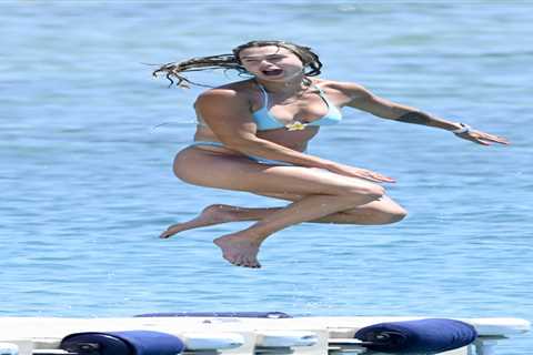 Bikini-clad Aryna Sabalenka, fiancé brush off shock Wimbledon upset with Greece getaway