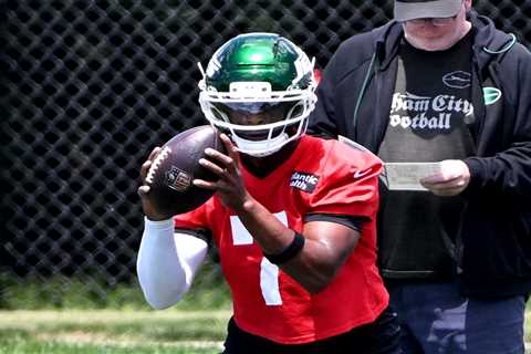 Jets top-25 countdown: New defensive pieces and where does Geno Smith fit in?