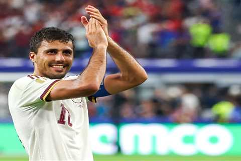 Rodri encapsulates Spain’s team-first ethos as World Cup squad’s anonymous star