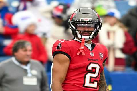 2026 NFL futures betting prediction: Target Emeka Egbuka in potential breakout season