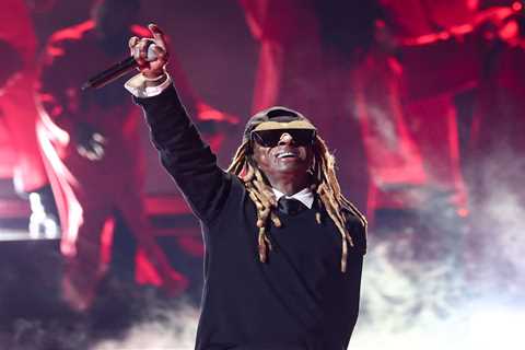Lil Wayne Reveals Top 2 Rappers, Favorite Alien & Why He Hates Milk: ‘I Just Can’t Look at It’
