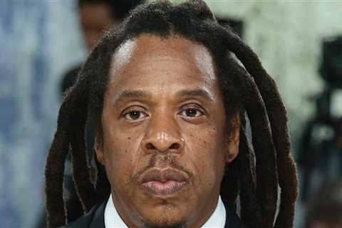 Jay-Z Fighting Grandma of Man Claiming to Be His Son Over 6-Figure Debt