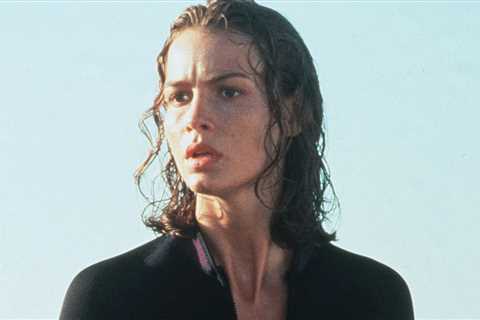 Dr. Susan In 'Deep Blue Sea' 'Memba Her?!
