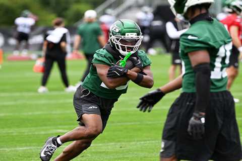 Aaron Glenn’s temper boils over in first Jets practice of training camp