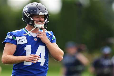 NFL passing yards leader odds, prediction: Can Sam Darnold be the league’s top QB?