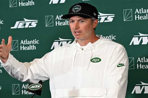 Jets GM Darren Mougey ‘more in sync’ with Aaron Glenn in Year 2