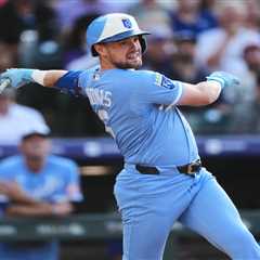 Braves acquiring Lane Thomas from Royals ahead of trade deadline as right-handed bat domino falls