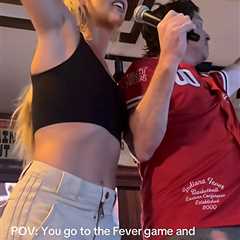Sophie Cunningham belts out patriotic classic at Indiana bar after Fever win