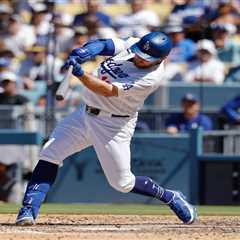 Every Max Muncy plate appearance is suddenly worth up to $50,000