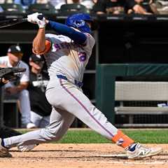 Jared Young’s clutch hitting off bnech wasted by Mets after White Sox walk it off