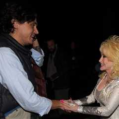 John Mayer Says Dolly Parton’s Death Brought a ‘Fractured World’ Together & Shares Electric Guitar..