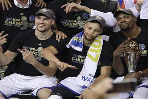 Warriors legends get into vicious social media beef over Kevin Durant comments