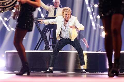 Rod Stewart Cancels Cleveland Show As Doctors Prescribe More Rest Following ‘Minor Medical..