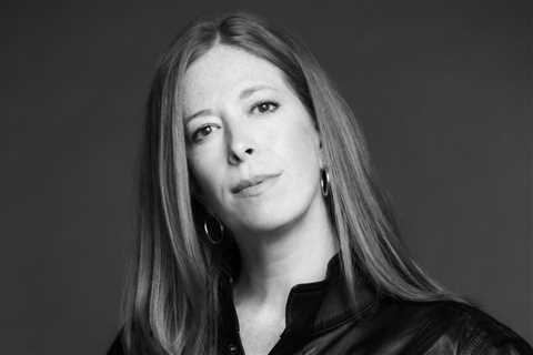 Former RCA Executive Val Pensa Launches Moonstruck Management & Marketing Firm