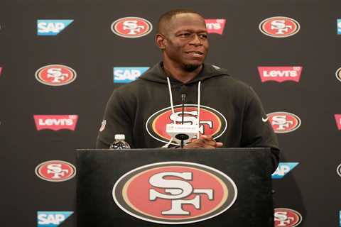 49ers coach reveals stark difference between Raheem Morris and Robert Saleh