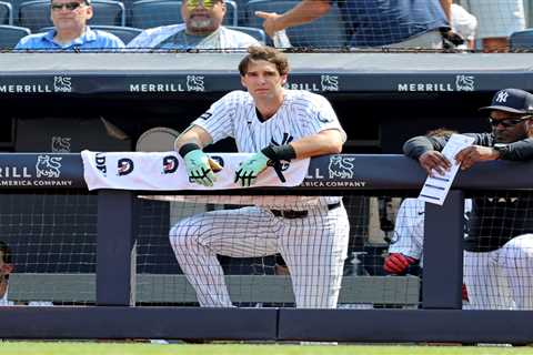 Aaron Boone pinch-hits for Spencer Jones against tough lefty despite promising early splits