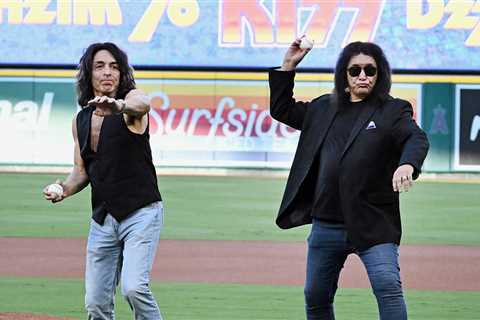 Gene Simmons Helps Los Angeles Angels Roast Jayden Daniels Over No. 5