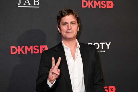 Rob Thomas Apologizes After ‘Almost Killing’ Matchbox Twenty Bandmate With Flying Mic Stand: ‘I..