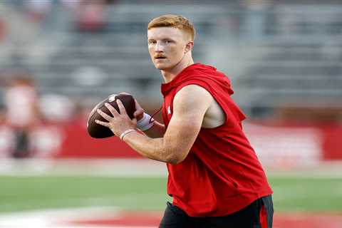 Bill Belichick decides on UNC’s starting quarterback for critical second season