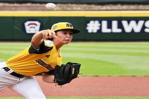 Meet the 12-year-old girl dominating the Little League World Series: ‘Fear the bow’