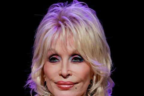 Dolly Parton's Death Was Sudden, Even For Loved Ones Who Knew She Was Sick