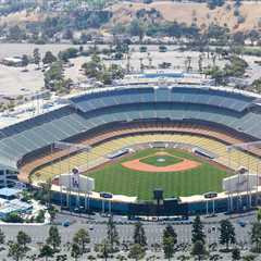 Dead man found hanging near Dodger Stadium during game