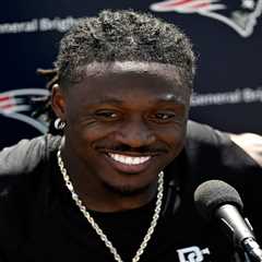 2026 NFL predictions: Why AJ Brown will explode in new-look Patriots offense