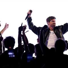 14 Concertgoers Hospitalized at The Chainsmokers’ San Jose Show